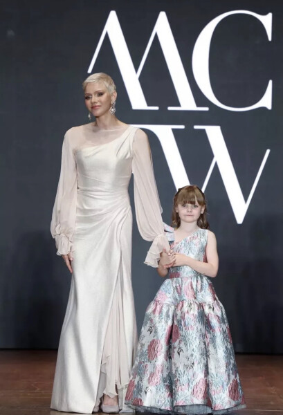 Royal Style - make way for the Platinum Jubilee, tiaras are a necessity