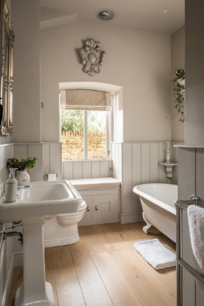 I have horrible taste: help me choose a bathroom suite!