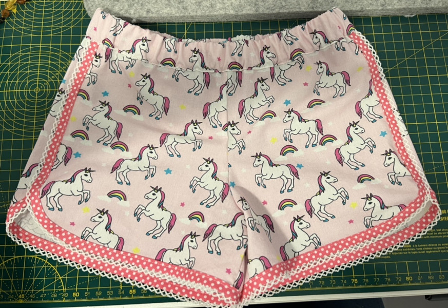 Stitch and bitch thread #4 I needle the help I can get.