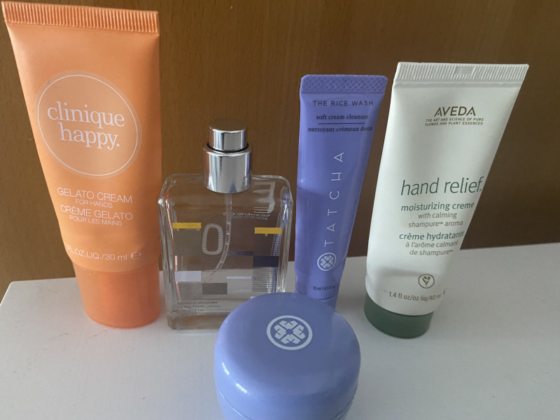 Are you addicted to beauty products? If so, please join - we are "Beauty addicts anonymous" 💜