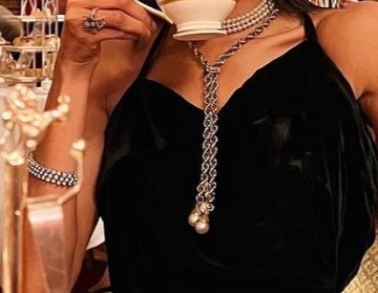 Help finding this necklace (or similar)