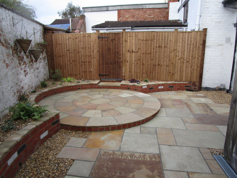 Tiny courtyard garden thread