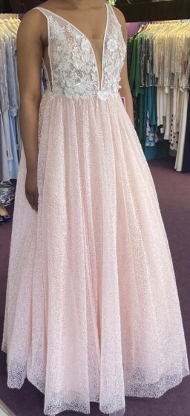 To ask what you’d do? Wedding dress related. 