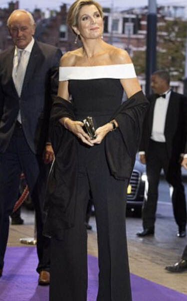 Royal Style - make way for the Platinum Jubilee, tiaras are a necessity