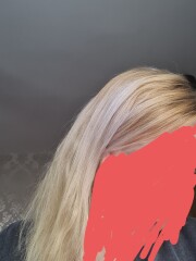 Any hairdressers? Awful hair / orange roots (photo attached)