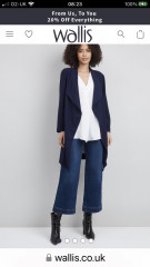 Help, please. Smartish office wear... Size 18/20 with tummy! 