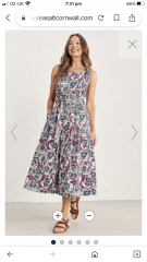 Another please help accessorise wedding outfit ….please!