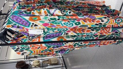 Will this work for a wedding in the Caribbean I’m top heavy!