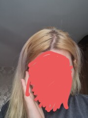 Any hairdressers? Awful hair / orange roots (photo attached)