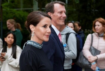 Royal Style - make way for the Platinum Jubilee, tiaras are a necessity