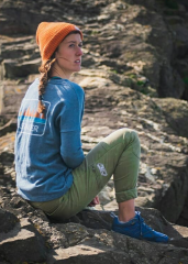 Can anyone identify these trousers?