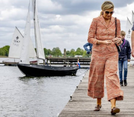 Royal Style - make way for the Platinum Jubilee, tiaras are a necessity