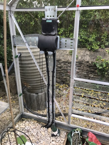 Greenhouse accessory - what's this called?