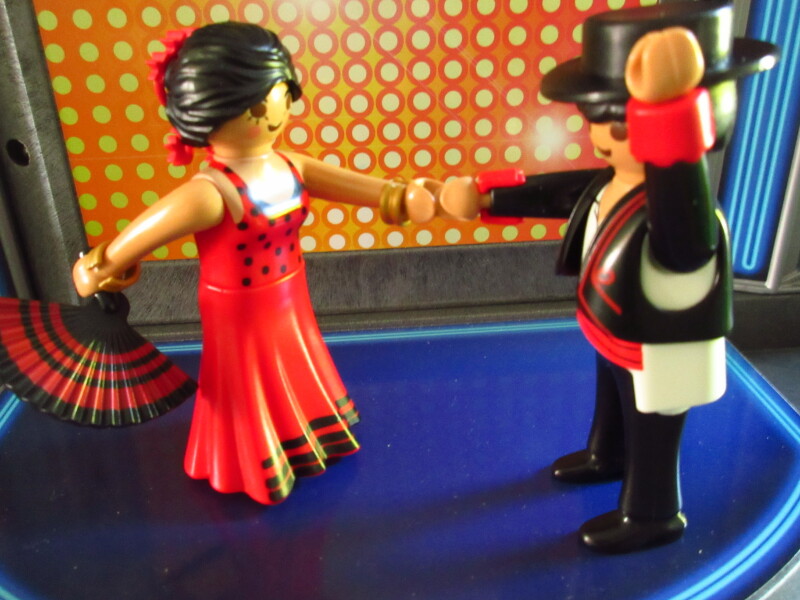 It's Platinum Jubilee weekend for the Playmobil people in our house...