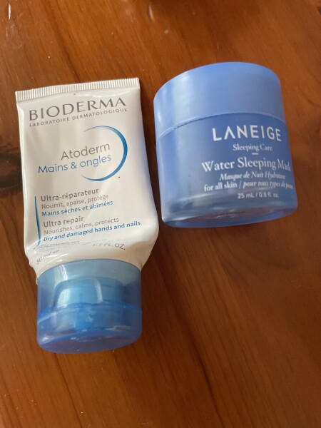 Are you addicted to beauty products? If so, please join - we are "Beauty addicts anonymous" 💜