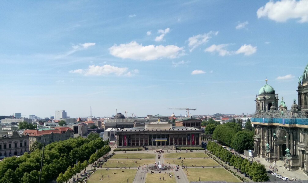 Come and tell me your dull and unexciting news 22: Calmly through the day