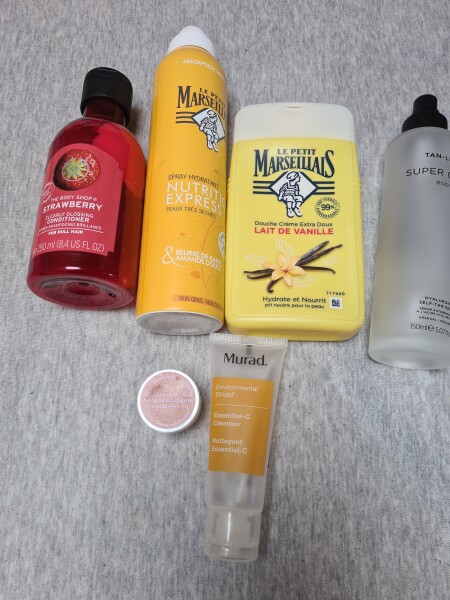 Are you addicted to beauty products? If so, please join - we are "Beauty addicts anonymous" 💜