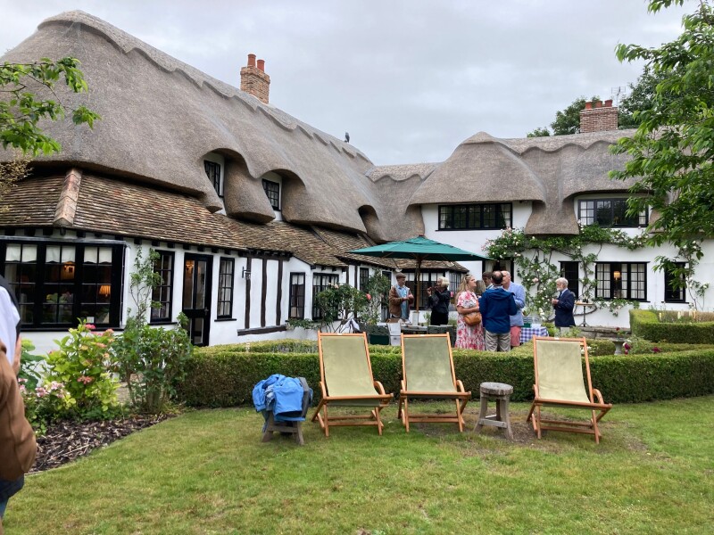 Come and tell me your dull and unexciting news 22: Calmly through the day