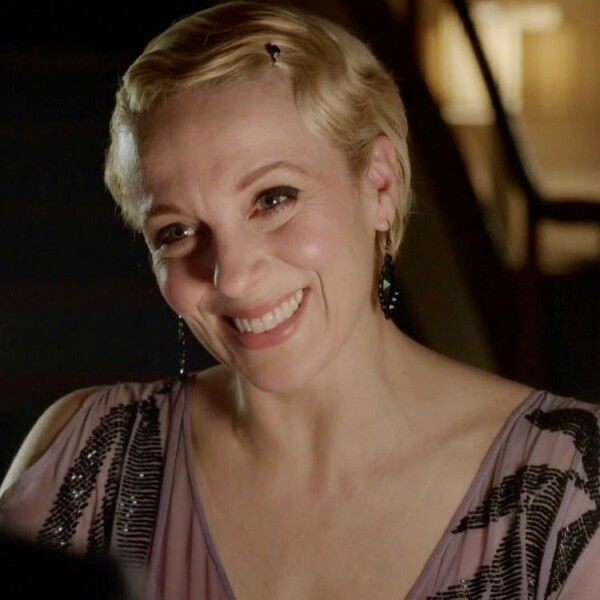 I want to have 1920s hair.  Finger waves.  For every day.