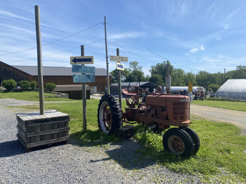 Come and tell me your dull and unexciting news 22: Calmly through the day