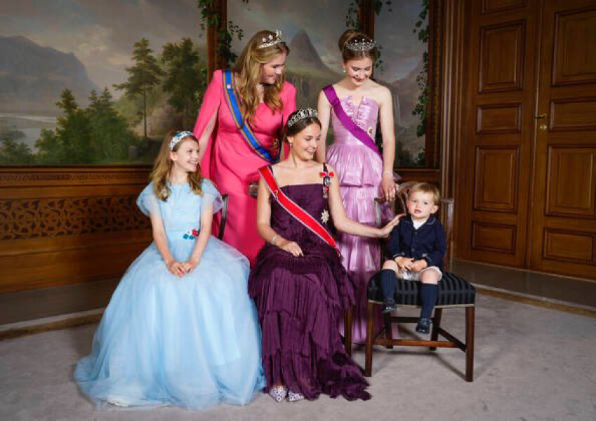 Royal Style - here's to 70 more years of frocks and rocks! 