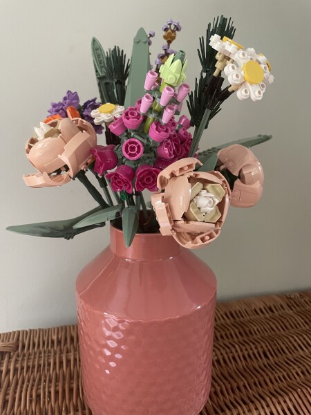 Anyone have Lego flowers?