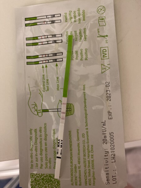 Is this a positive ovulation test?