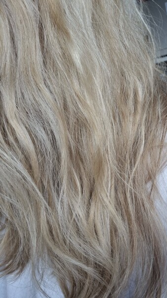 Come speak to me about your wavy hair
