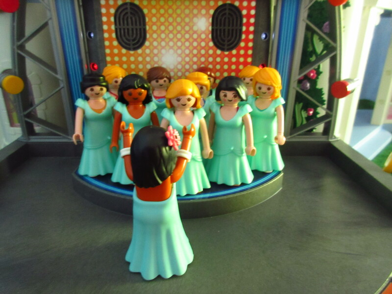 It's Platinum Jubilee weekend for the Playmobil people in our house...