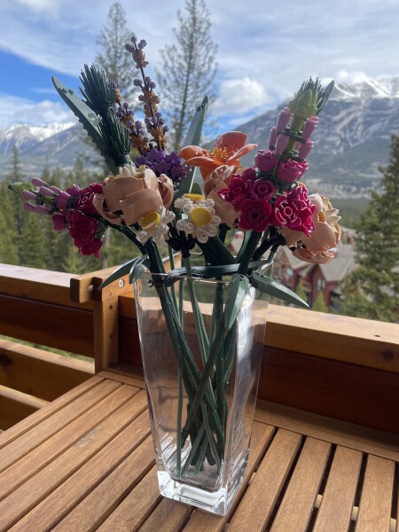 Anyone have Lego flowers?