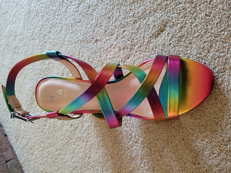 Opinions please - what colour nails to go with these shoes?