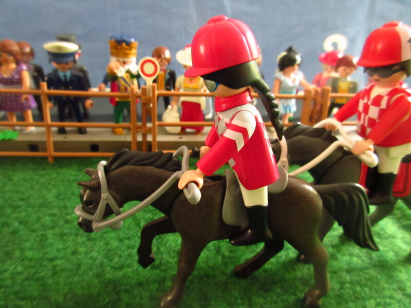 It's Platinum Jubilee weekend for the Playmobil people in our house...
