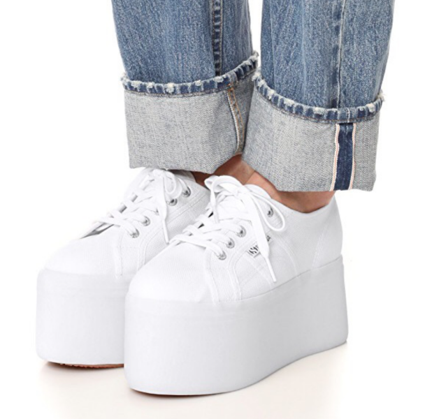 I love my new jeans! Help me wear them!