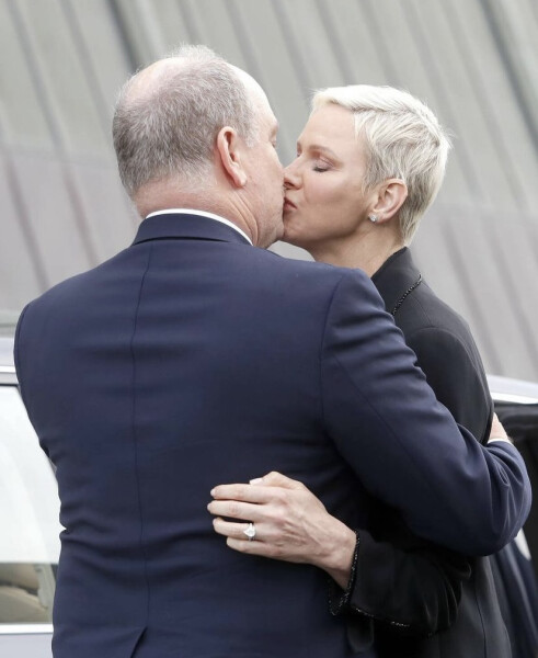 Royal Style - here's to 70 more years of frocks and rocks! 