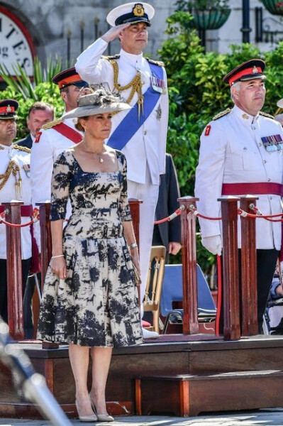 Royal Style - here's to 70 more years of frocks and rocks! 