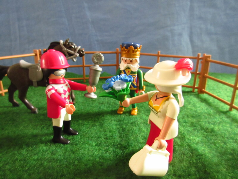 It's Platinum Jubilee weekend for the Playmobil people in our house...