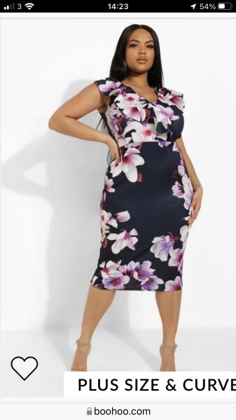 Accessorise this dress!