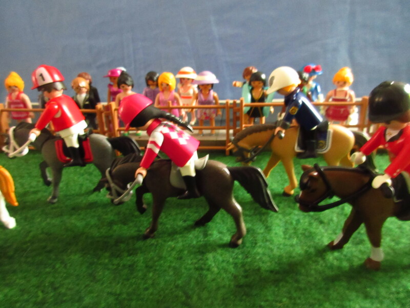 It's Platinum Jubilee weekend for the Playmobil people in our house...