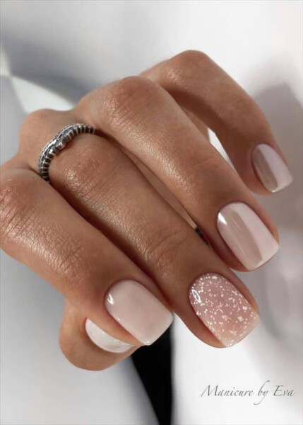 Show me your nails