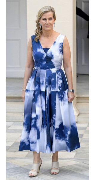 Royal Style - here's to 70 more years of frocks and rocks! 