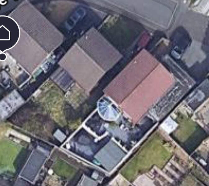 Horrible garden, great location