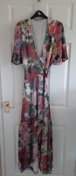 Young fashionista boho summer wedding … what will they be wearing?