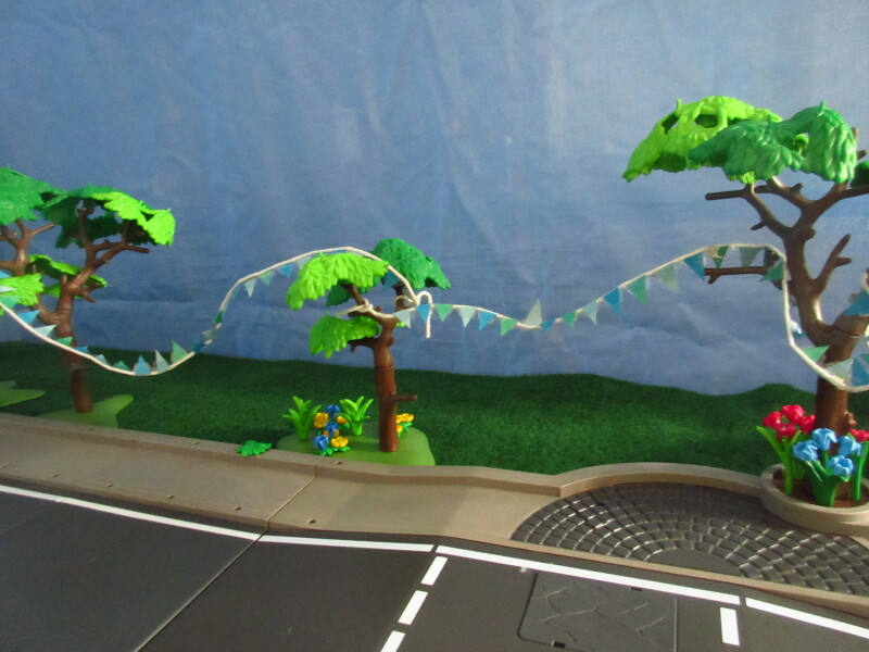 It's Platinum Jubilee weekend for the Playmobil people in our house...