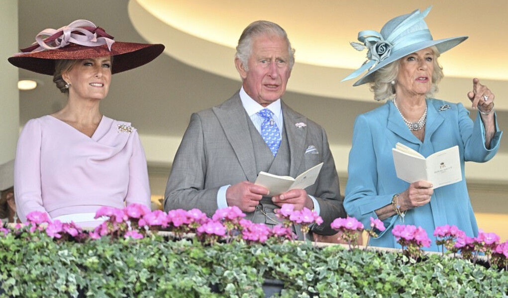 Royal Style - here's to 70 more years of frocks and rocks! 