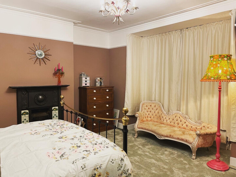De-greying an entire house! Starting with bedroom