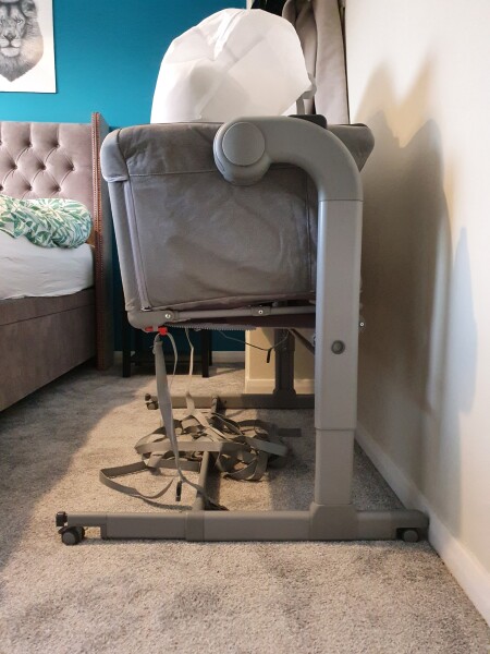 Chicco Next2Me Magic is tilted