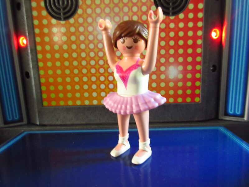 It's Platinum Jubilee weekend for the Playmobil people in our house...