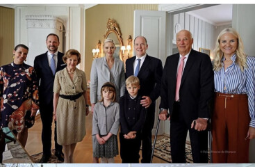 Royal Style - here's to 70 more years of frocks and rocks! 