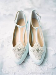 Would these shoes work with this wedding dress?