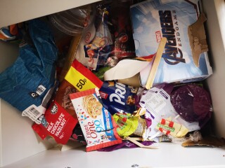 Binge eating teen